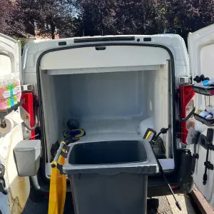 Nettoyage de Poubelle extérieur à Wattrelos