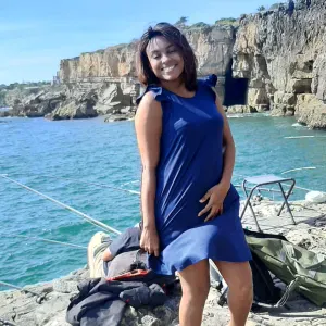 Empregada d limpeza dinâmica em Santarém 