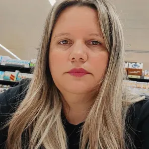 empregado de limpeza em região de Porto