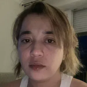 Je cherche une baby sitter