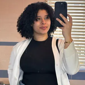 Nanny available in Brussels( around) 