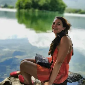 Aide ménagère à domicile disponible à Péruwelz