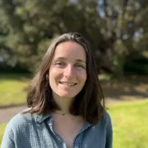 Baby-sitter motivée et dynamique 