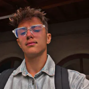 Animateur diplômé / Garde d enfants