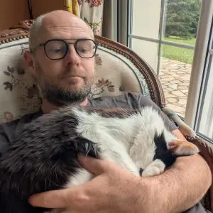 Thomas, passionné d'animaux à votre dispo à Orvault !