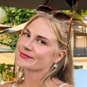 Experienced Babysitter & Nanny in Mougins