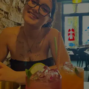 baby-sitter à Lyon étudiante en maquillage artistique