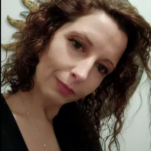 Babysitter ama  tomo conta seu filho em minha casa ou na sua
