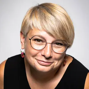 Baby-sitter expérimentée enseignante 