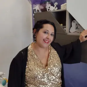 Addetta pulizie Palermo carini O baby sitter