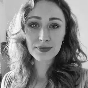 Baby-sitter expérimentée à Paris 18/17 ème