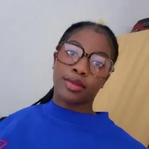 Experienced baby sitter in Libya 