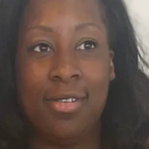 Nounou spécial réveillon à Angers et aux alentours 