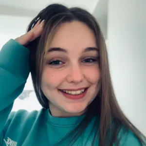 Baby-sitter expérimentée sur roye 