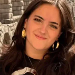 Niñera con más de 3 años de experiencia Sierra de Madrid