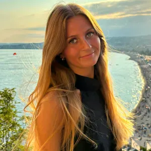 Je garde vos enfants avec sérieux et douceur !