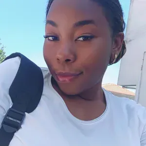 Cuidador compassivo em Braga disponível para trabalhar 