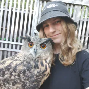 Attentive, disponible et passionnée par les animaux