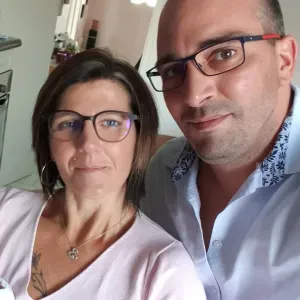Je revherche une baby-sitter 