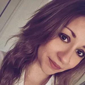 Baby sitter dans le 86 et possible 79