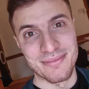 Baby sitter a biella disponibile sempre