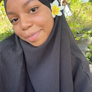 Baby-sitter disponible à Dijon