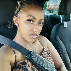 Baby-sitter expérimente depuis plus de 10 ans 