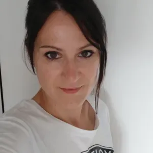 Auxiliaire de vie à domicile pour personnes âgées 