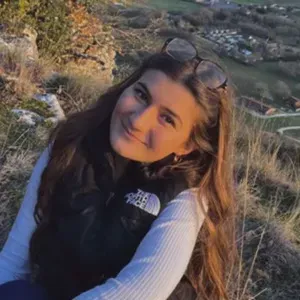 Baby-sitter du lundi au vendredi (après 18h) et week-ends