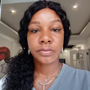 Babysiter com experiência em Angola.