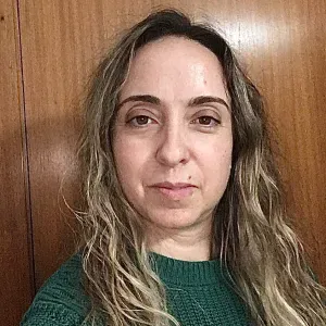 Empregada de limpeza responsável em Barcelos