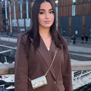 Baby-sitting occasionnel – 17 ans, sérieuse et fiable