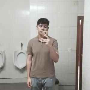 Soy todavía disponible por cuidar vuestras mascotas 