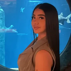 Baby-sitter sérieuse et douce disponible après 14h