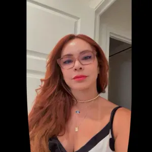 Femme de ménage disponible pour un entretien 
