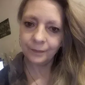 auxilliaire de vie a domicile aux personnes agées