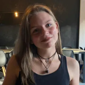 Baby-sitter ocasionnelle/temps partiel ! 