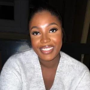 Baby-sitter expérimentée – Petite enfance