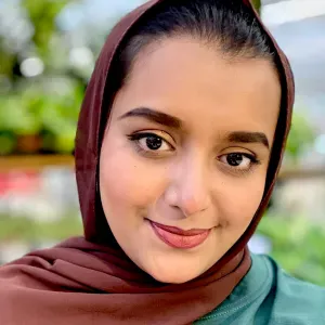 I Neaad a job with my 1 year old son plz 