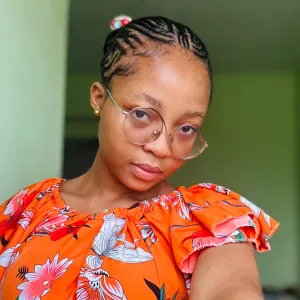 Baby-sitter disponible depuis Corbeil-Essonnes 