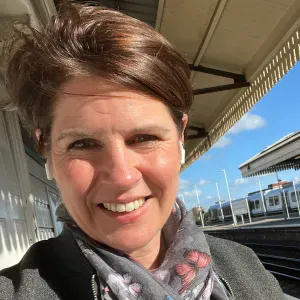 Childcare professional looking for weekend work