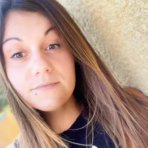 Femme à l'aide au ménage à Marmande 