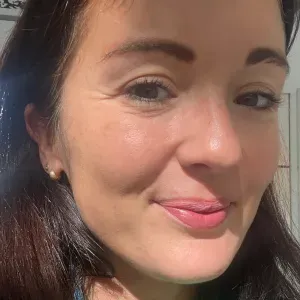 Je cherche une femme de ménage 