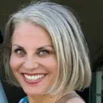 Compagnie bienveillante et accompagnement seniors à domicile