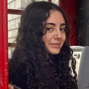 Baby-sitter de confiance dans les alentours de Valbonne ! 