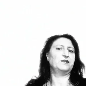 Une nounou d enfer compétente qui  assumera la garde de vos