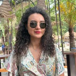 Procuro babysitter em Espinho