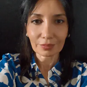 Nanny multilingue expérimentée au Grau du Roi et alentours 