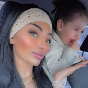 Baby-sitter expérimentée et passionnée  à Champigny 