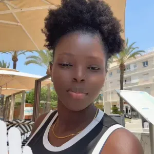 Compassionate care giver in tarragon, roda de bera